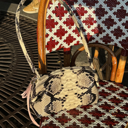 Gallery item #2785